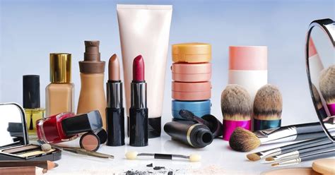 Hướng dẫn cách phân biệt mỹ phẩm thật, giả chuẩn .